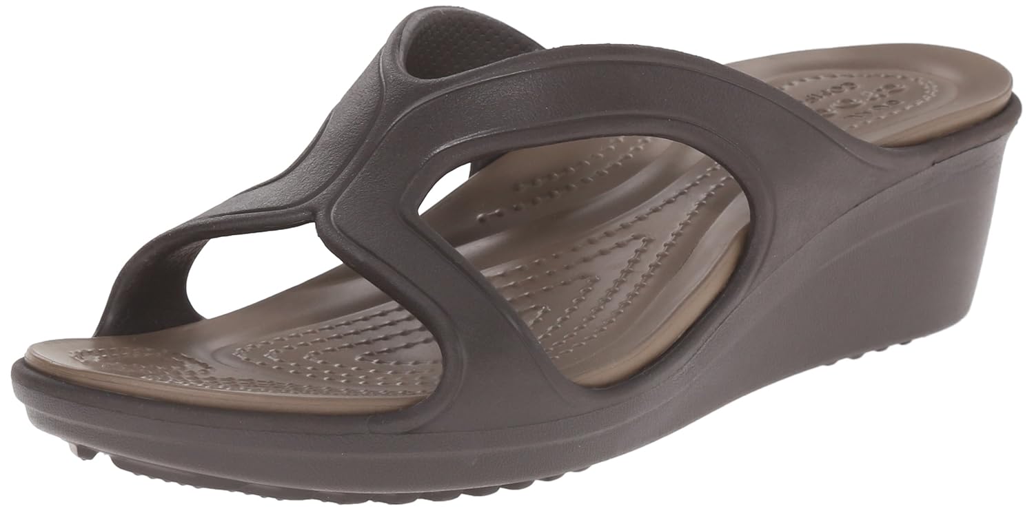 crocs women's fashion sandals