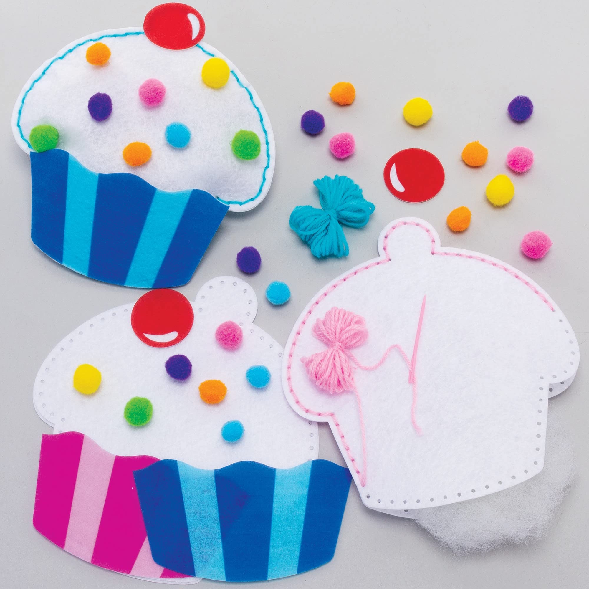 Baker Ross Cupcake Cushion Sewing Kits - Pack of 2, Sewing Set for Children, Creative Activities for Kids (FC413), 22.5 cm x 26 cm x 6 cm