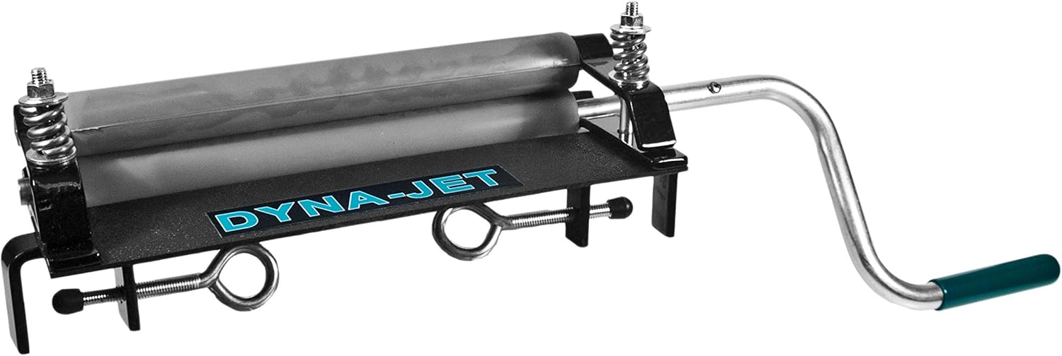 Dynajet Chamois & Towel Wringer by Dynajet Amazon.co.uk Car & Motorbike