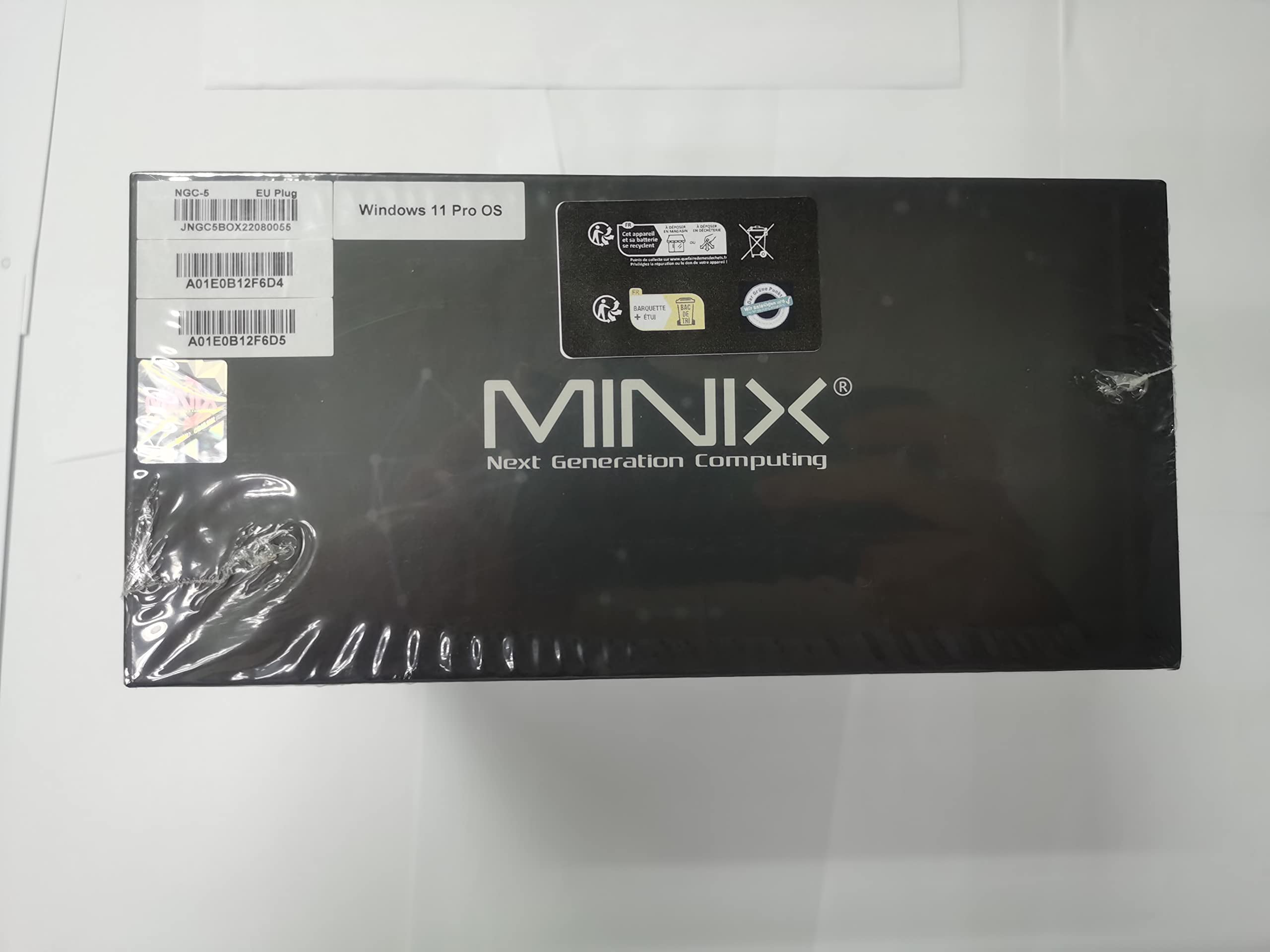 MINIX NGC-5, Intel i5-8279U Mini PC 8GB/256GB M.2 NVMe SSD, Triple 4K @ 60Hz Display/HDMI 2.0/ USB-C/DP/2xGigabit Ethernet/4USB 3.1. Support 4G LTE, SSD (SATA), Auto Power On