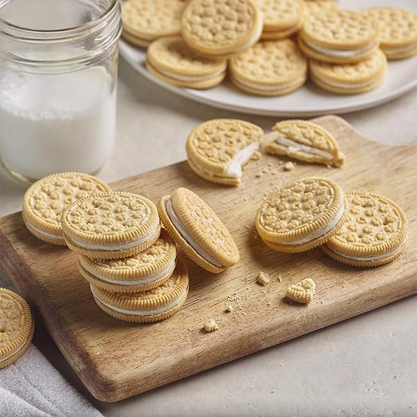 AMAZON GROCERY, VANILLA SANDWICH COOKIES, 14.3 OZ