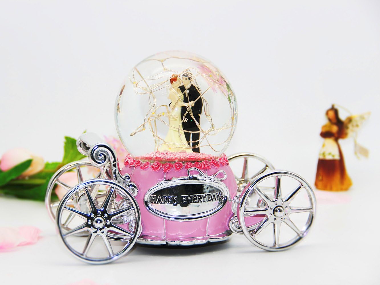 HoneyGifts Laxury Music Box,Waterglobe,Voiture Design,Cool Light with Flutter Paillitte,Cool Light with Flutter PaillitteCool Light with Flutter Paillitte,Wedding Gifts for Bride and Groom