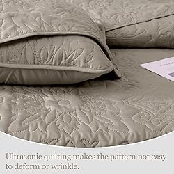 Whale Flotilla 3 Piece King Size Quilt Set, Soft