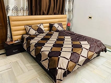 Magnetic Shadow Woolen Velvet Bedsheet with 2 Pillow Covers (Black, 230 x 250 cms)