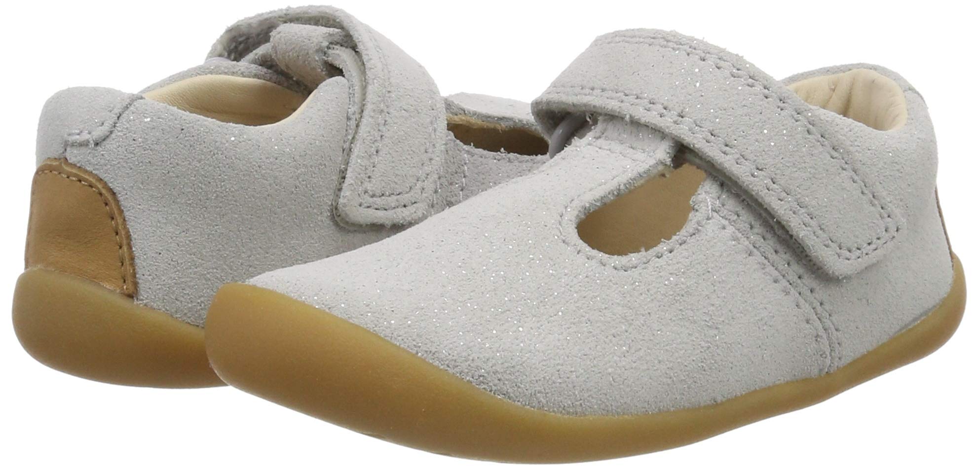 clarks roamer go white