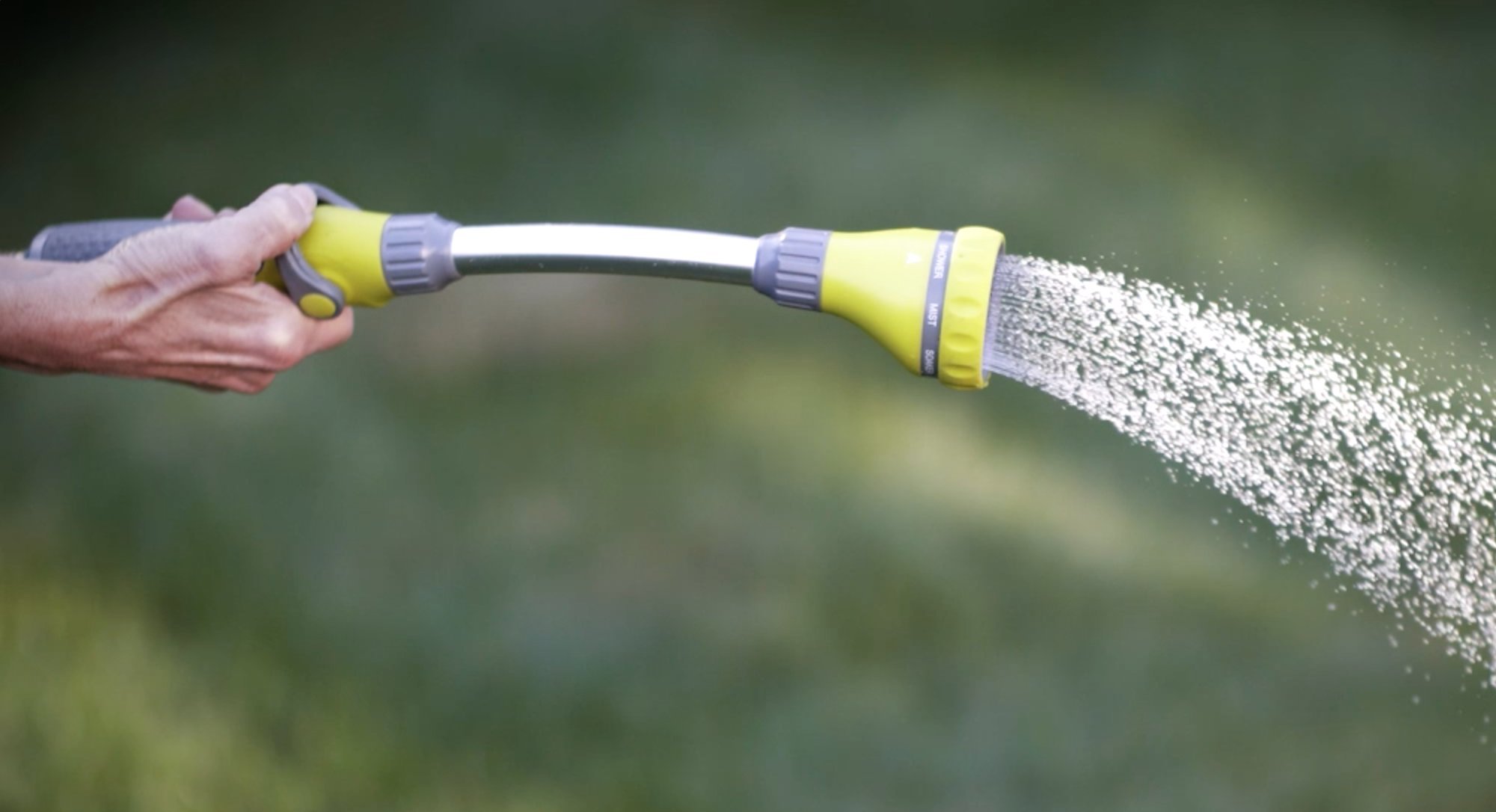 The Relaxed Gardener Watering Wand 15 inch Garden Hose Nozzle/Sprayer