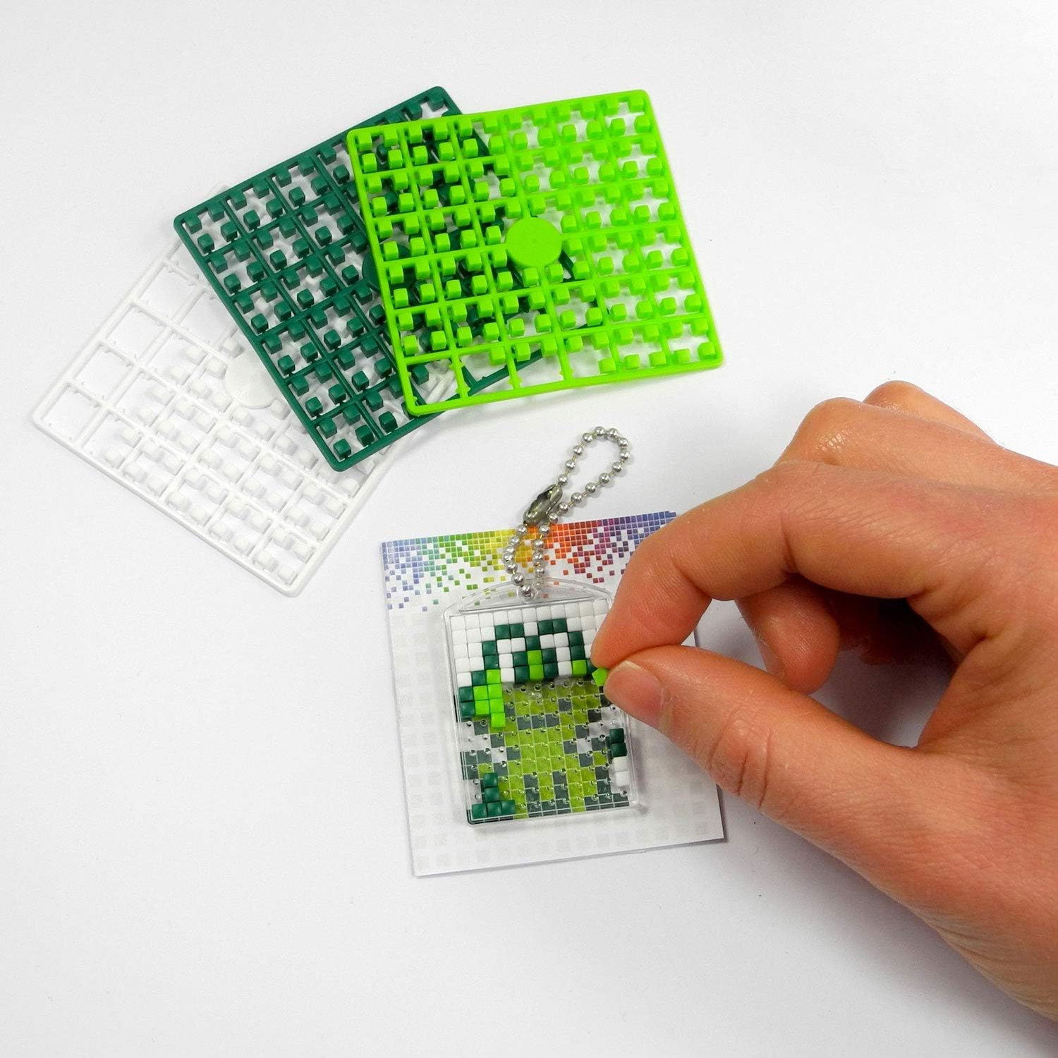 Pracht Creatives Hobby Pixel P90006-63501 Fun Craft Set 1 for Making 6 Keyrings (Lockets) for Children Easy Plug System - Image 5