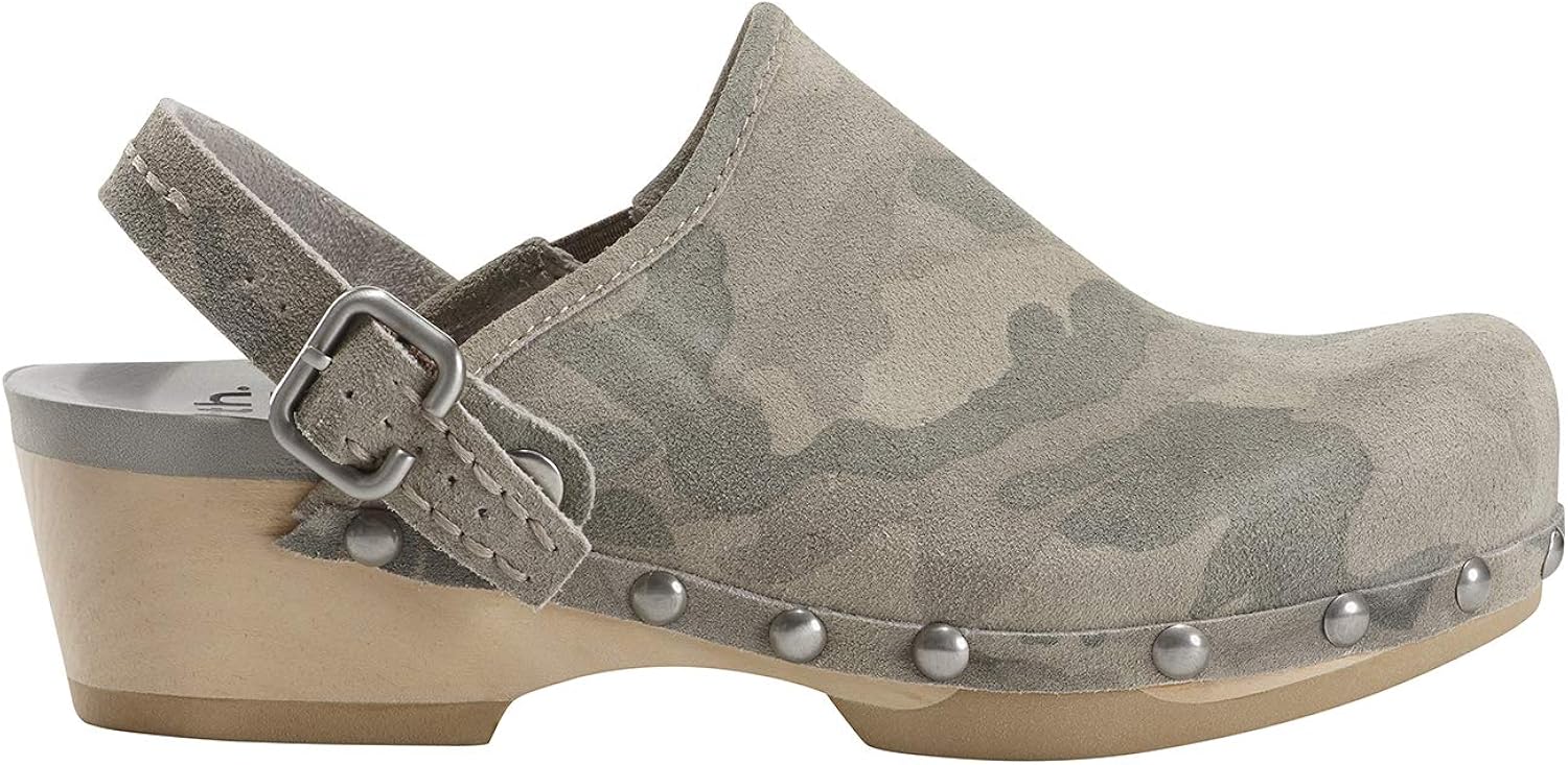 earth pine tiku clogs