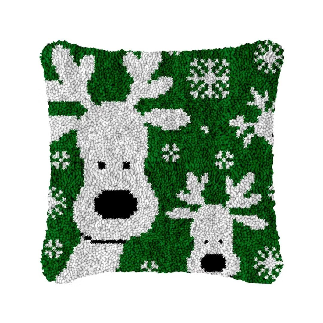 ROCKY&CHAO Latch Hook Cushion Kits for Adults, Latch Hook Pillow Case Kits Embroidery Kits 17X17Inch, DIY Needlework Pillow Cover Sofa Cushion Rug Making Kits, DIY Craft Kits 43x43 cm - Christmas Elk