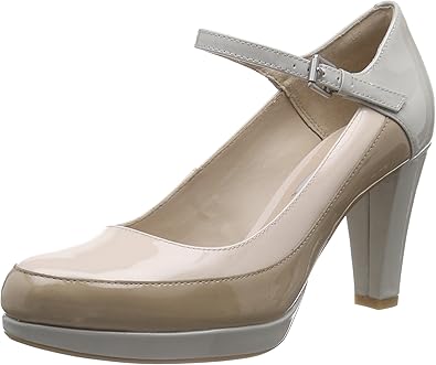 clarks ladies loafers wide fit