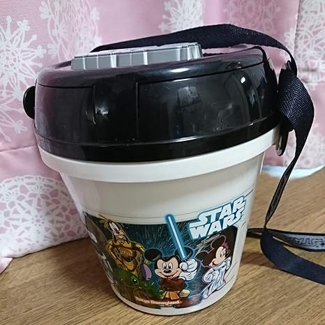Amazon ディズニーポップコーンバケット スターウォーズ アニメ 萌えグッズ 通販