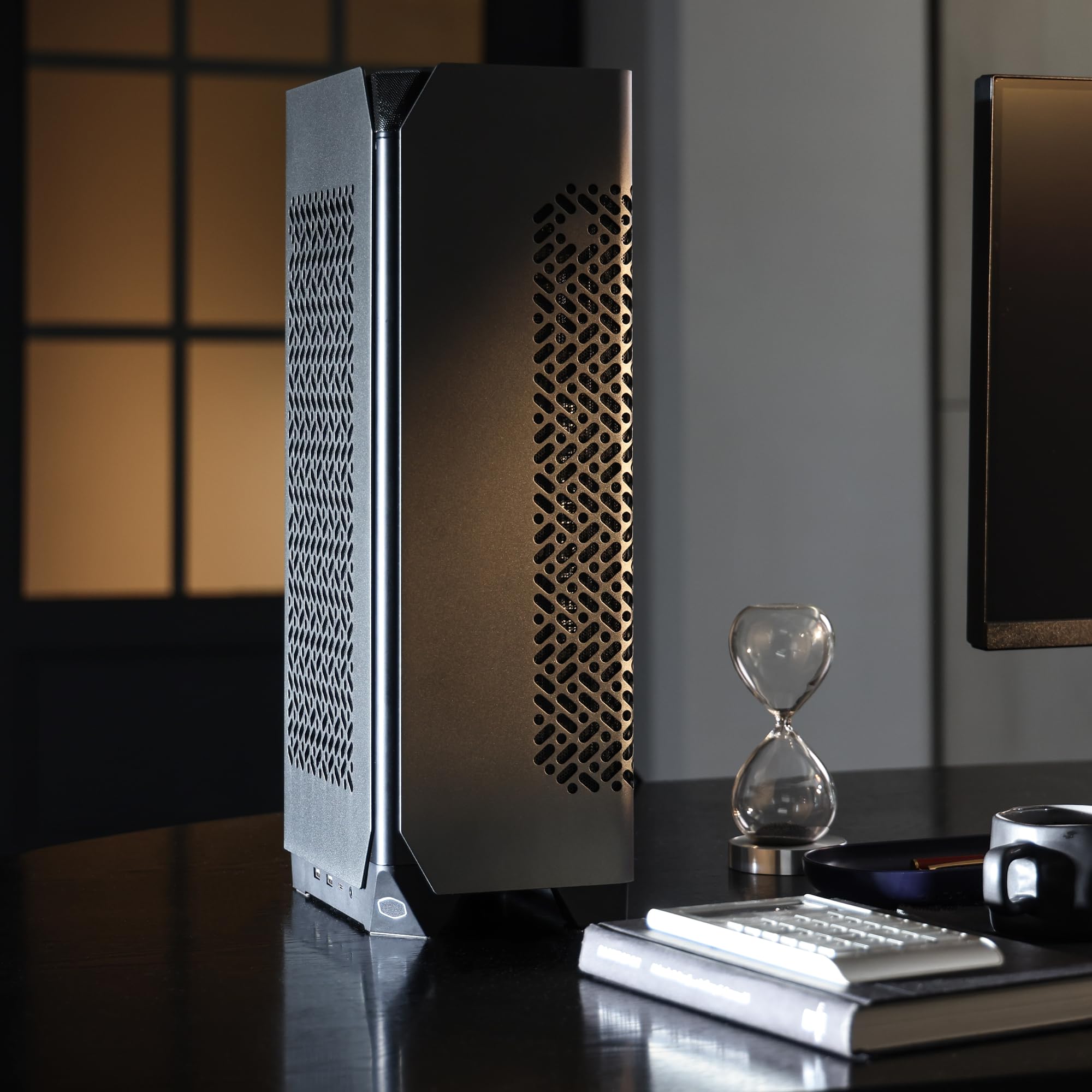 Cooler Master NCORE 100 MAX Mini-ITX SFF Tower-Gehäuse – Maßgeschneiderter AIO-Kühler, 850 W SFX Gold ATX 3.0 Netzteil, einfache Installation, PCIe 4.0 Riser und vertikalen GPU-Unterstützung 6