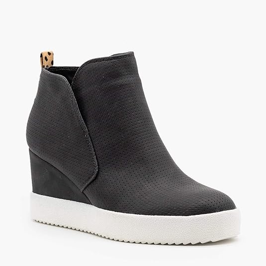 round toe vegan loafers