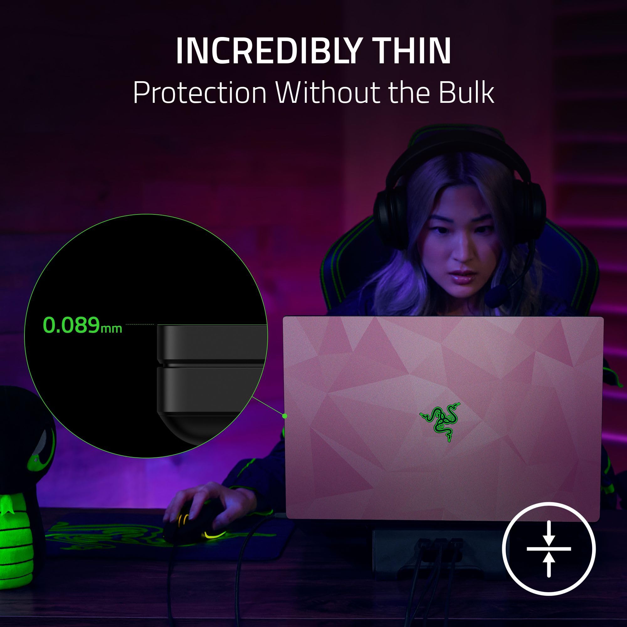 Razer Skin Vinyl Laptop Wrap: Blade 14 - Full Wrap - Premium 3M Cast Vinyl - Scratch Resistant - Unique Designs & Finishes - Easy Application - 3D Honeycomb - Black
