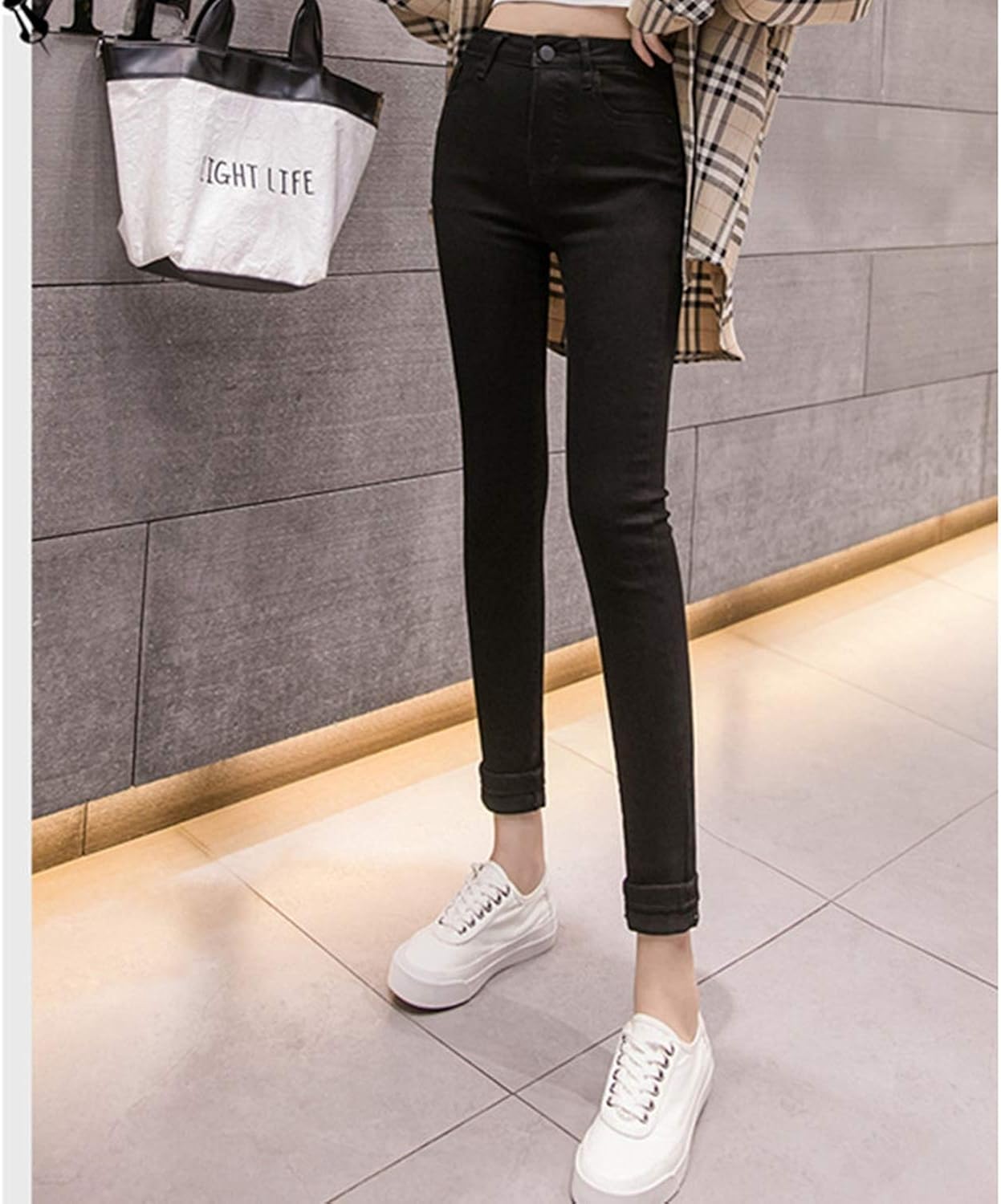 black jeans for plus size women