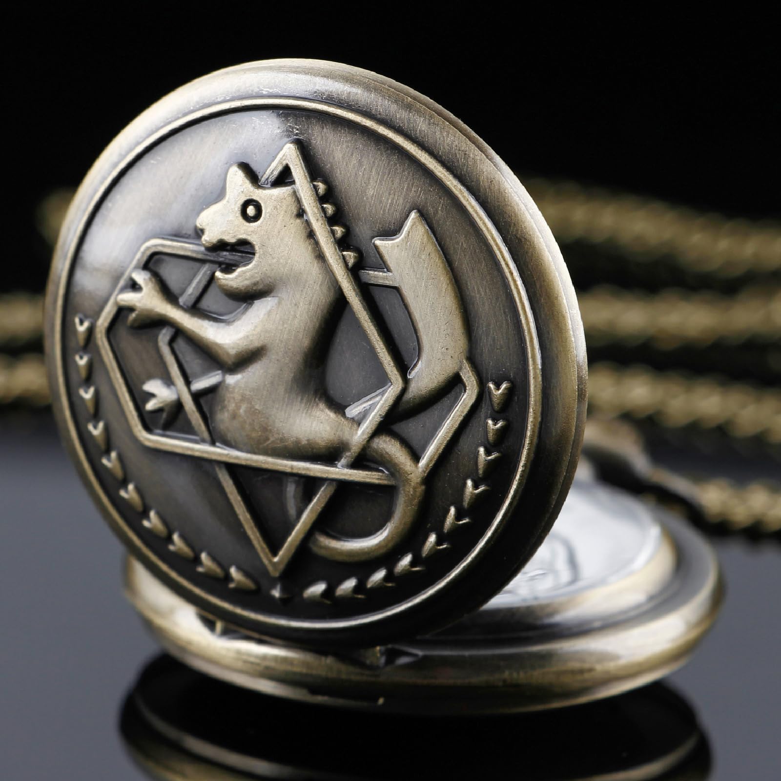 Tiong Nostalgia Movie Theme Design Alloy Quartz Pocket Watch with Chain Necklace Pendant & Gift Box