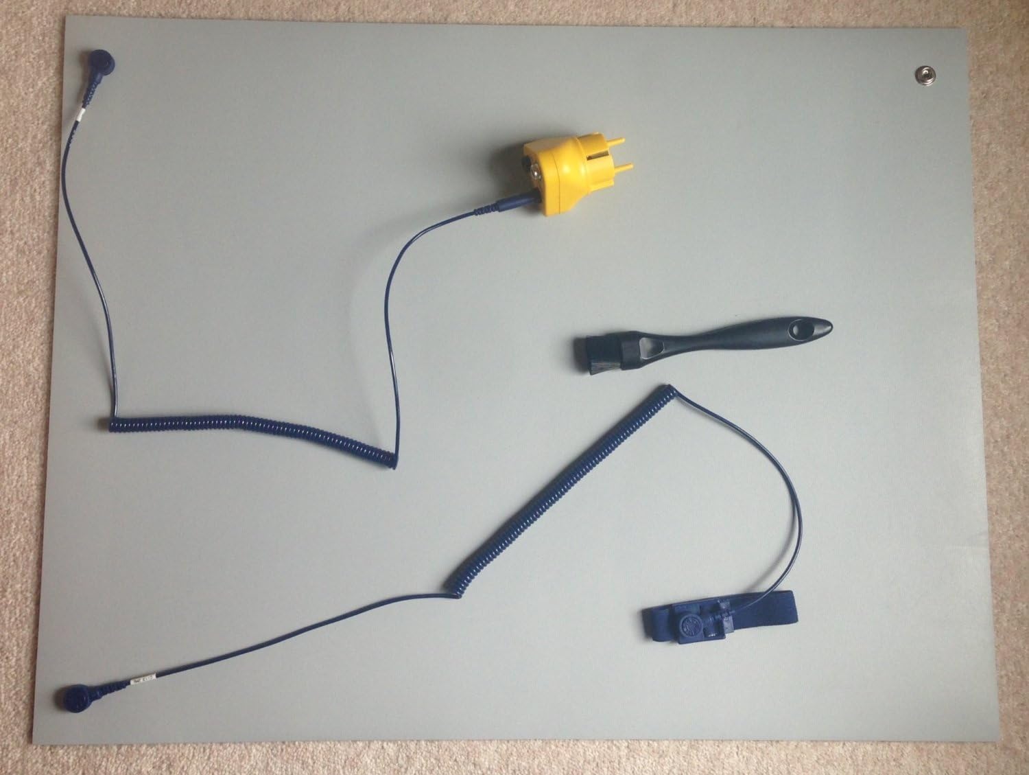 Grey Anti Static ESD Grounding Bench Mat Kit, UK plug, 600 x 500mm