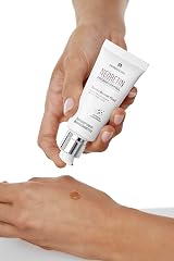Heliocare Neoretin Disc Control Serum 30ml Brightening Pigmentation Treatment view 4