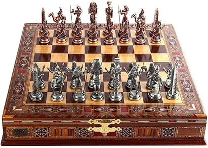 Ajedrez internacionalJuego de ajedrez de metal con figuras antiguas de