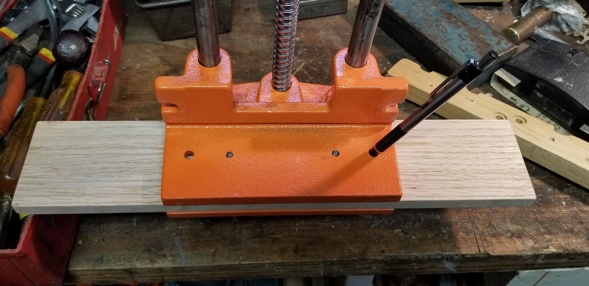 9/mo Finance Pony 27091 Medium Duty Woodworker's Vise