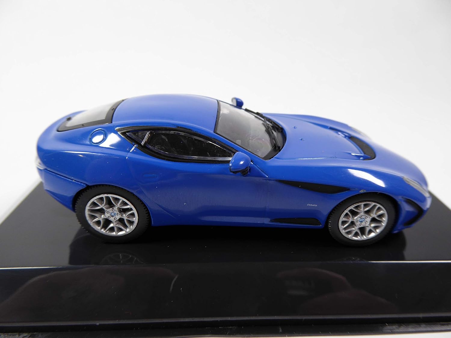 OPO 10 - Car 1/43 Collection SUPERCARS Compatible with AC 378 GT 2012 (S73), Blue - Image 4