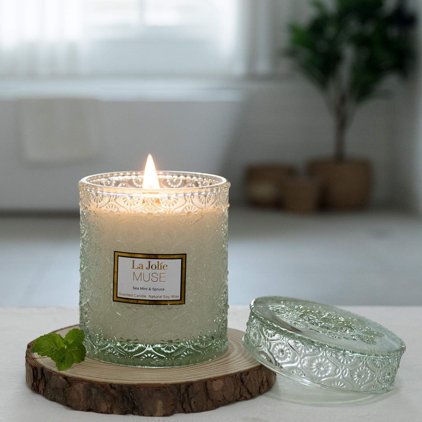 LA Jolie Muse Citrus Mint Candle - Bergamot, Yuzu, Mint, 19 oz - Image 4