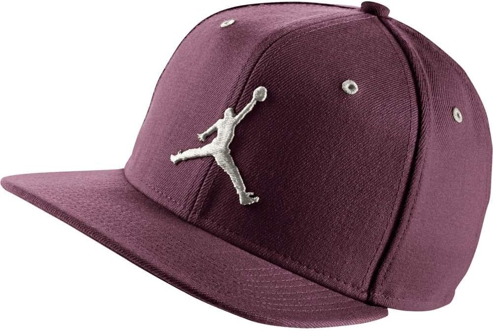 burgundy jordan hat