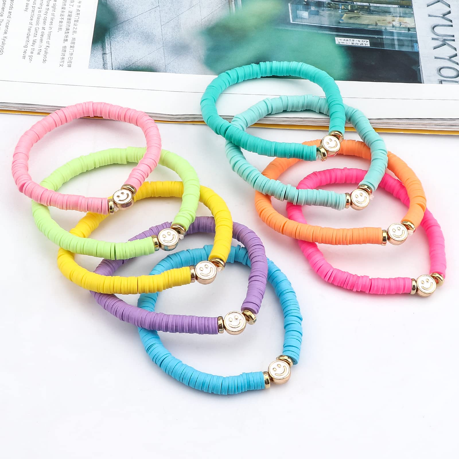 JIASHUYEYE Preppy Bracelets for Teen Girl, Party Favors for Kids 8-12, Beaded Clay Stretch Smile Face Friendship Bracelets, Cute Birthday Party Favors for Tweens