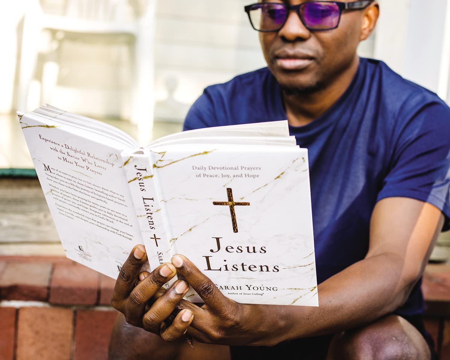 Jesus Listens: Daily Devotional Prayers of Peace, Joy, and Hope (A 365-Day Prayer Book) Jesus Listens: Daily Devotional Prayers of Peace, Joy, and Hope (A 365-Day Prayer Book) Hardcover Kindle Audible Audiobook Audio CD