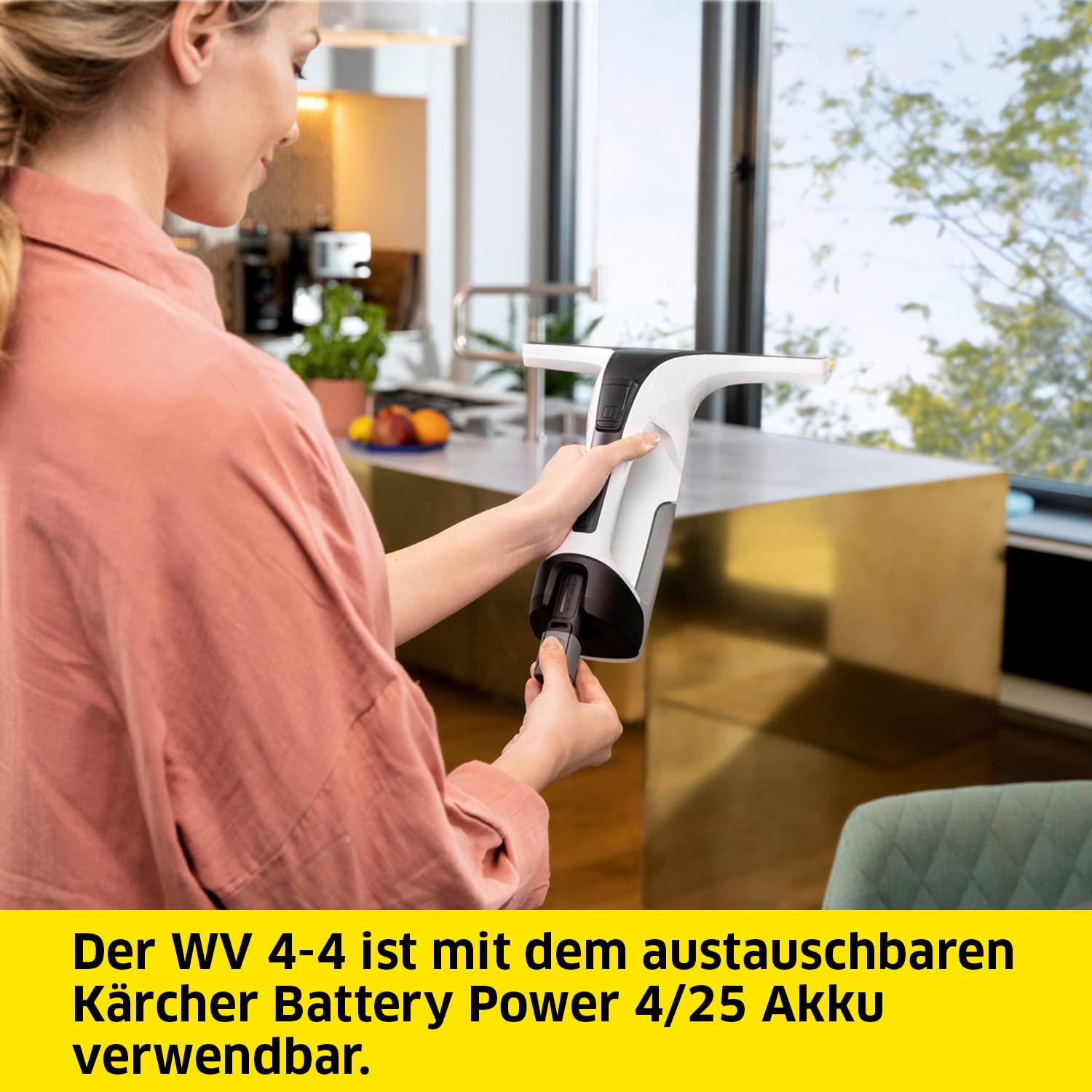 KÄRCHER Fenstersauger WV 4-4 Plus, verwendbar Battery Power 4/25 Akku, Tank: 150 ml, LED-Anzeige, Sprühflasche Extra mit Mikrofaserbezug, 20 ml Fensterreiniger-Konzentrat, ohne Akku 4