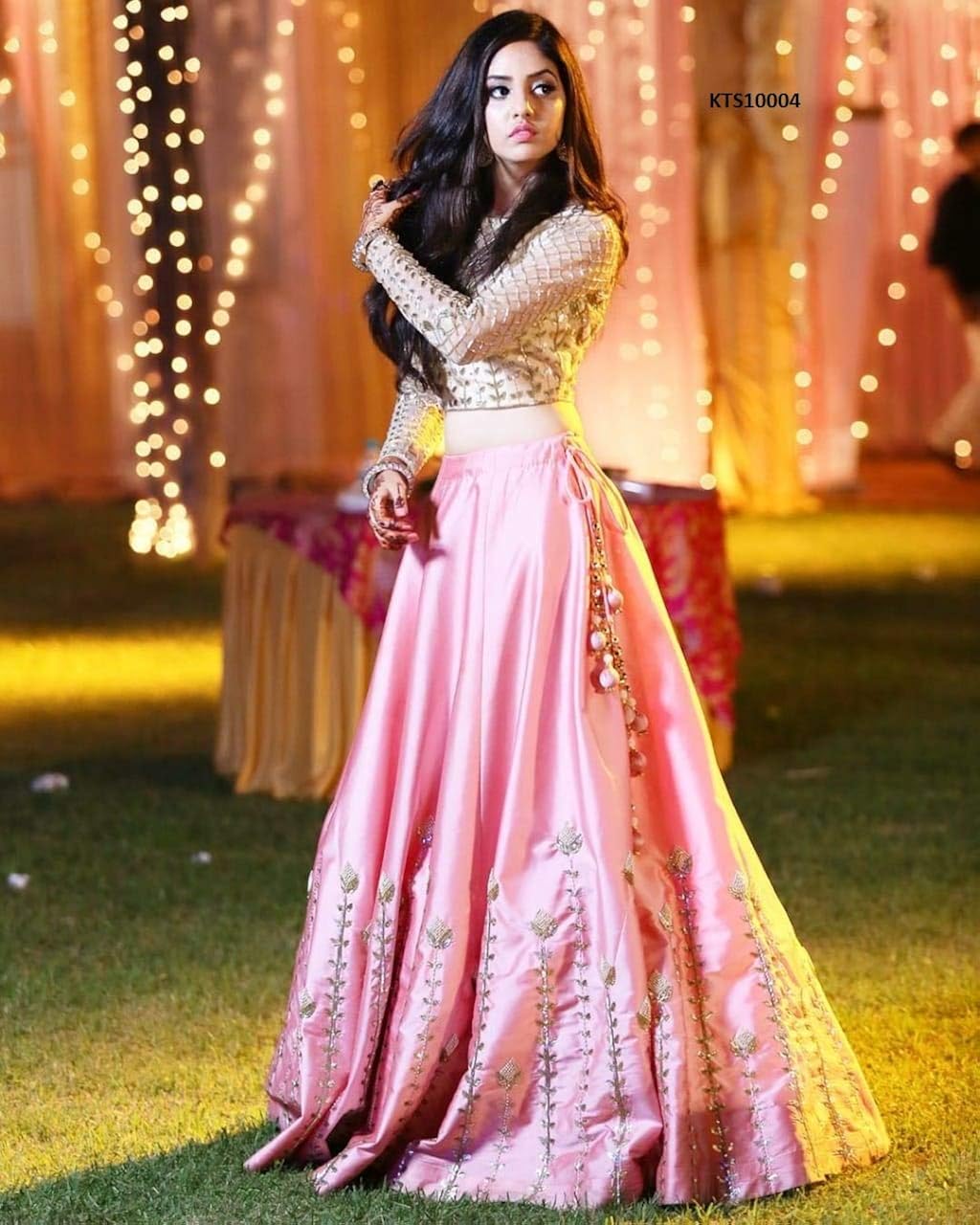 pakistani lehenga design