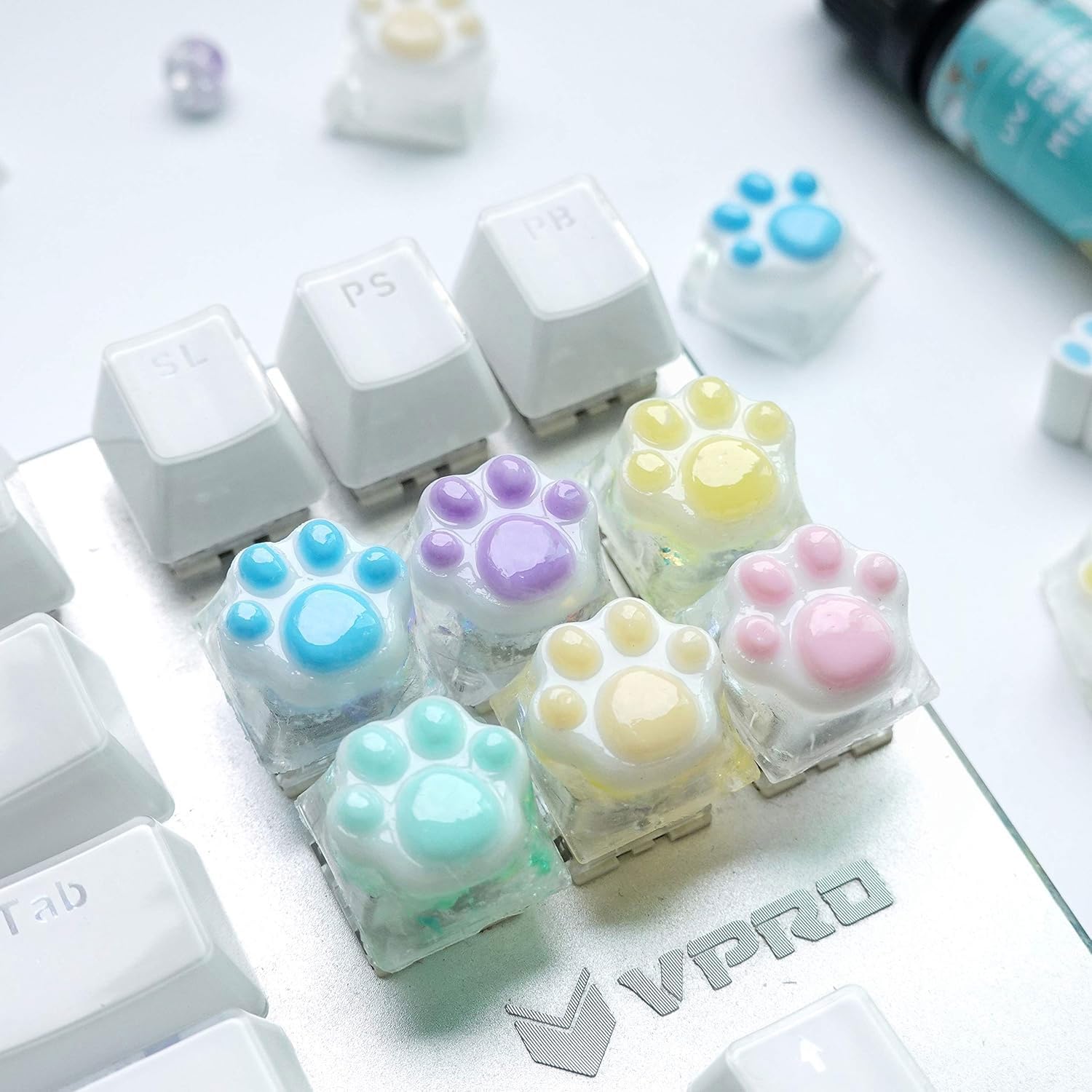 Keycaps Epoxy Resin Casting Molds Set for Mechanical Gaming Keyboard Polymer Clay Crafts 7 Silicone Trays with Key Puller