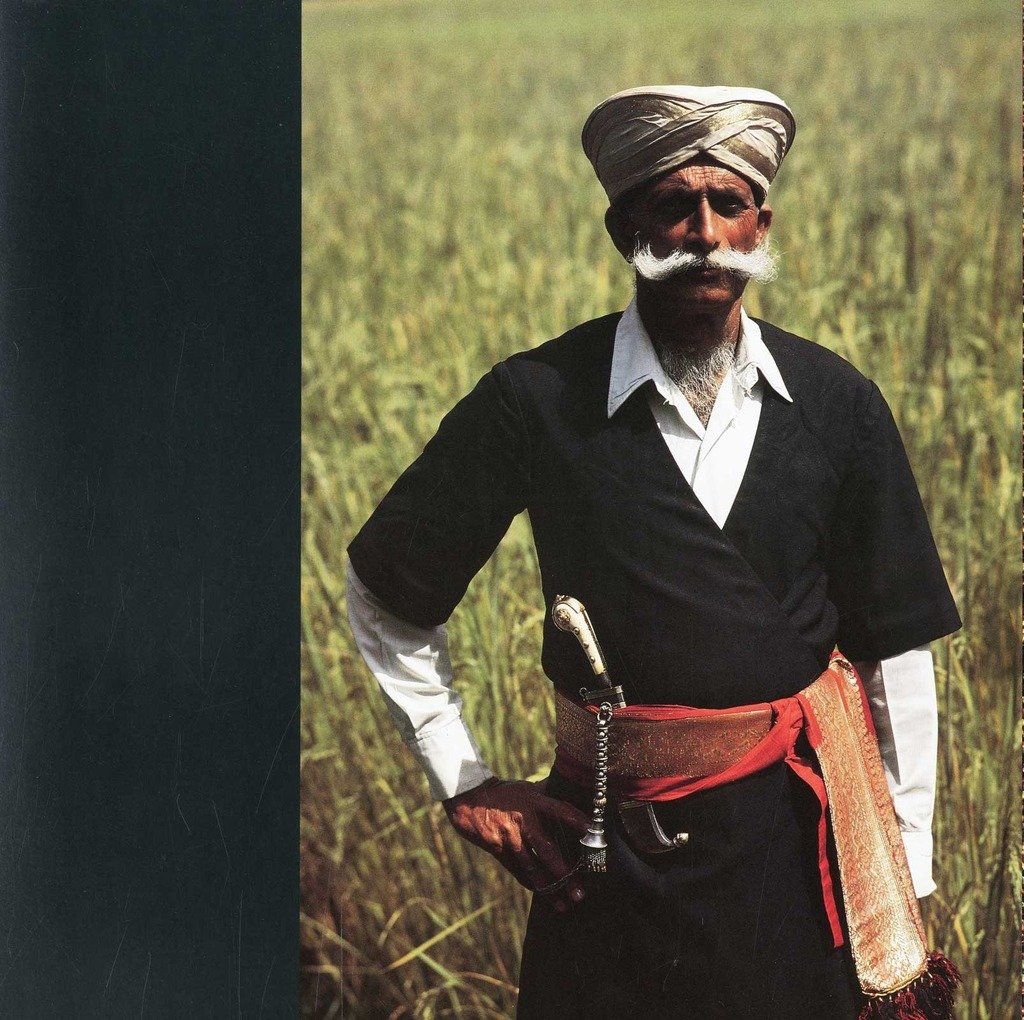 traditional coorgi dress