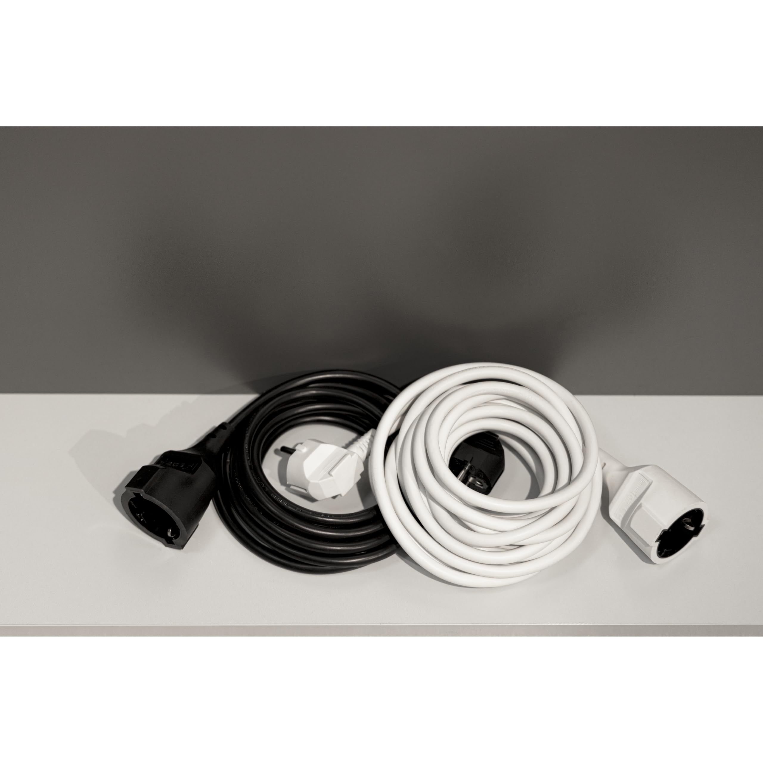 REV Verlängerungskabel - Verlängerung für den Innenbereich, 3680W, 5m, schwarz 3