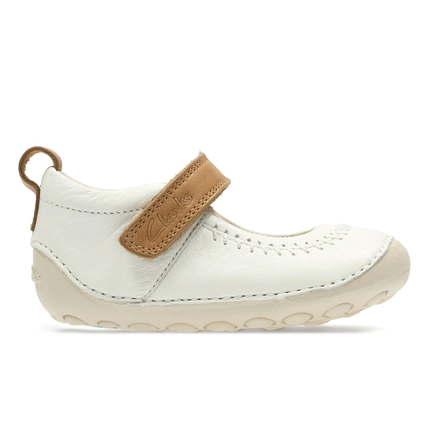 Clarks белые. Туфли на девочку clarks.