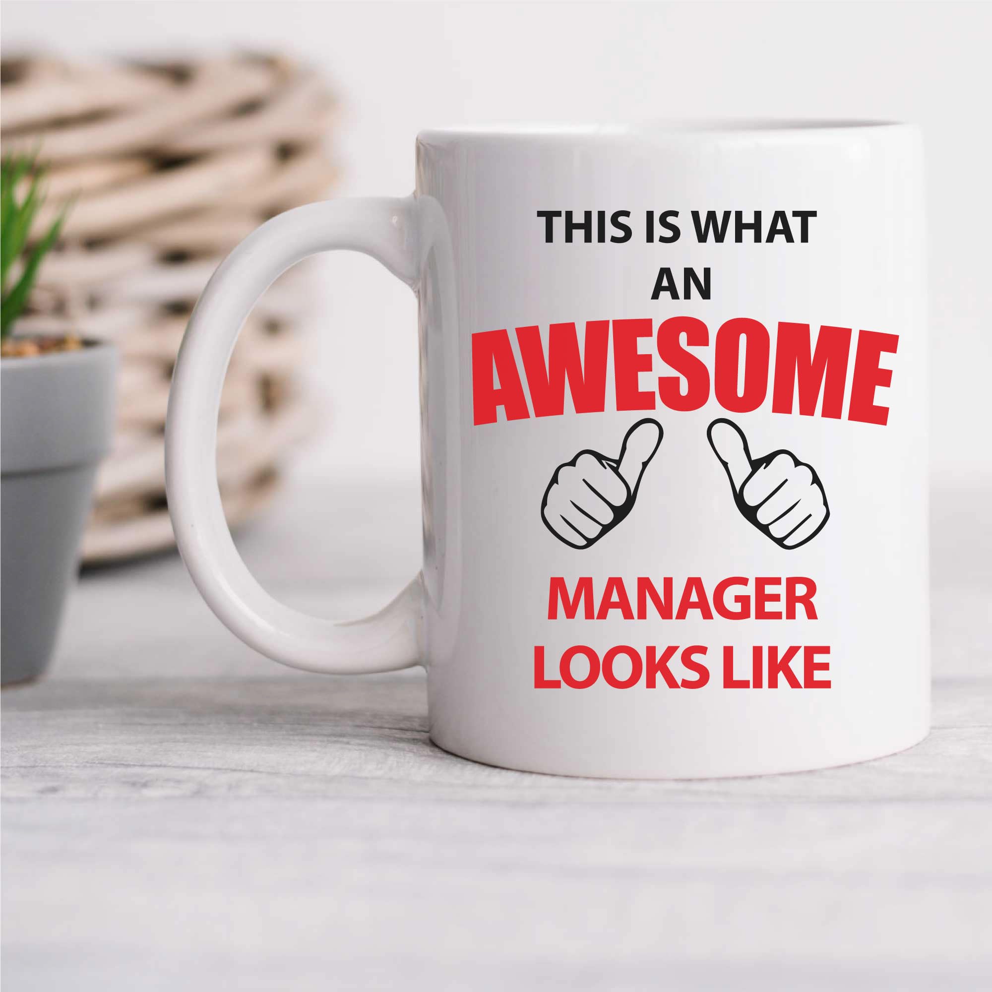 60 Second Makeover Limited This is What an Awesome Manager Looks Like Mug Best Manager Gifts Best Boss Gifts Office Humour Colleague Mug Secret Santa Coffee Cup Birthday Christmas