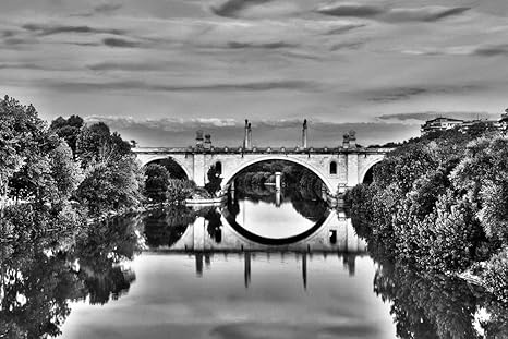 Amazon Co Jp ポンテミルビオ ローマの壁紙 世界の壁紙 白黒の キャンバス ステッカー 印刷 壁紙ポスター はがせるシール式 写真 特大 絵画 壁飾り 90cmx60cm ホーム キッチン