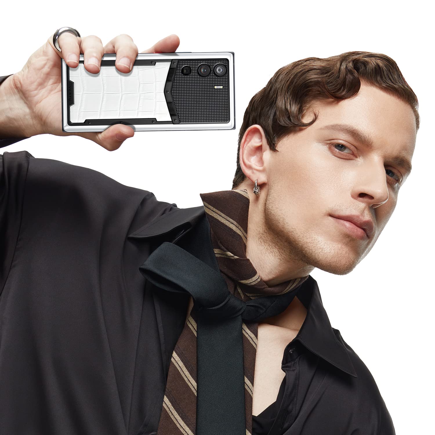 METAVERTU Alligator Leather 5G Phone, Unlocked Secure Encrypted Smartphone with Vshot NFT 64MP Camera Dual Luxury os & Web3.0 os Up to 18G RAM + 1TB ROM + 9T IPFS Storage