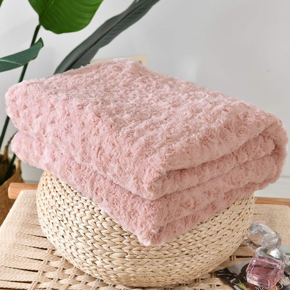 Vangao Throw Blanket Dimensional Rose Pattern Design Light Weight Luxurious Cozy Fuzzy Texture Hypoallergenic for Couch Chair Bed 50x60, Pink: Kitchen & Dining