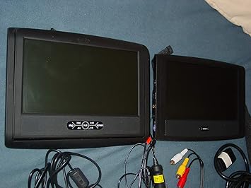 Amazon Com Insignia Portable Dvd Player With 9 Dual Tft Lcd Ns D9pdvd15 Electronics