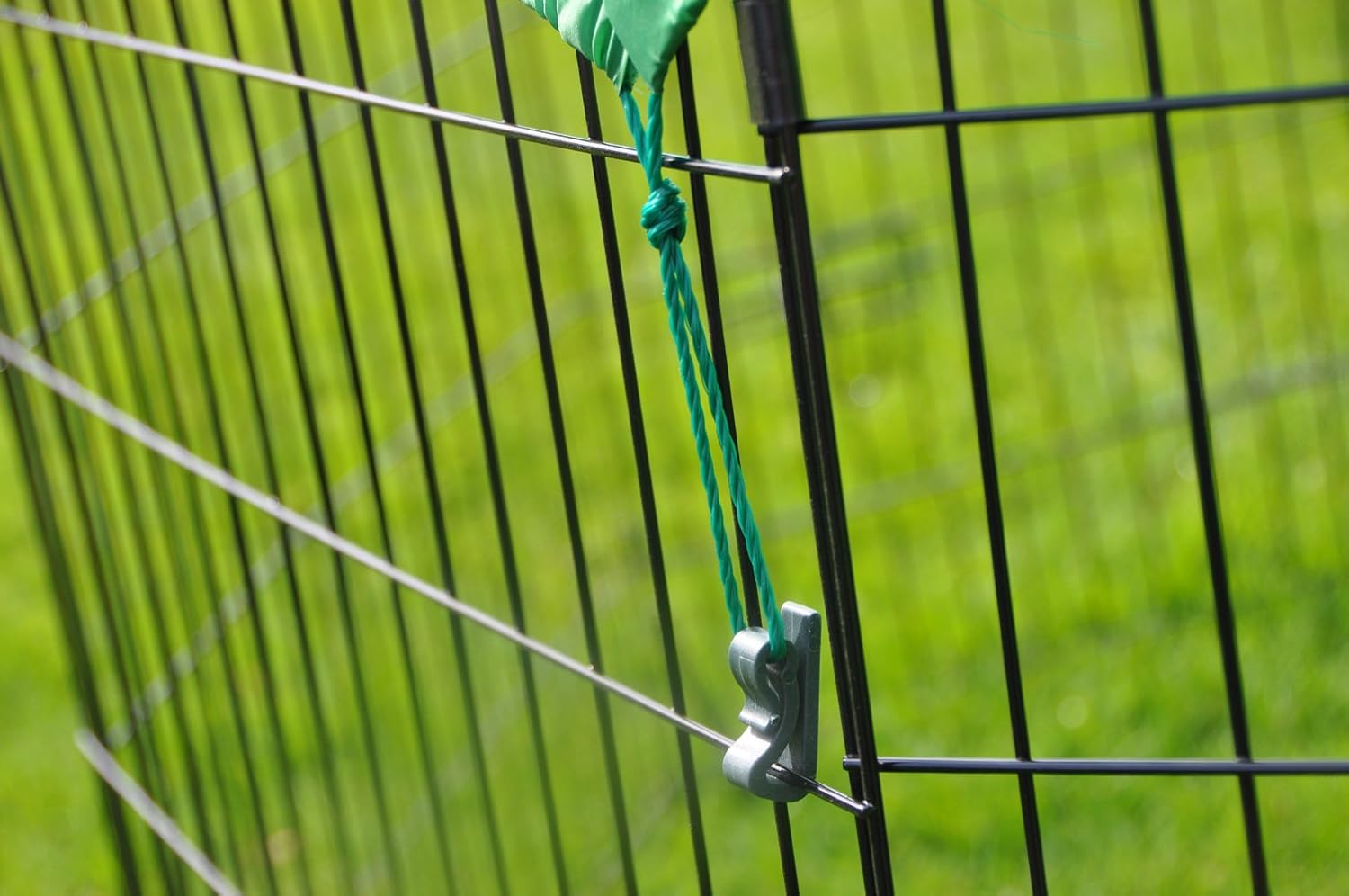 Cool Runners Wire X Pen with Sun/Rain Security Cover and Gate (24-Inchs High x 24-Inchs Wide Per Section) : Pet Supplies
