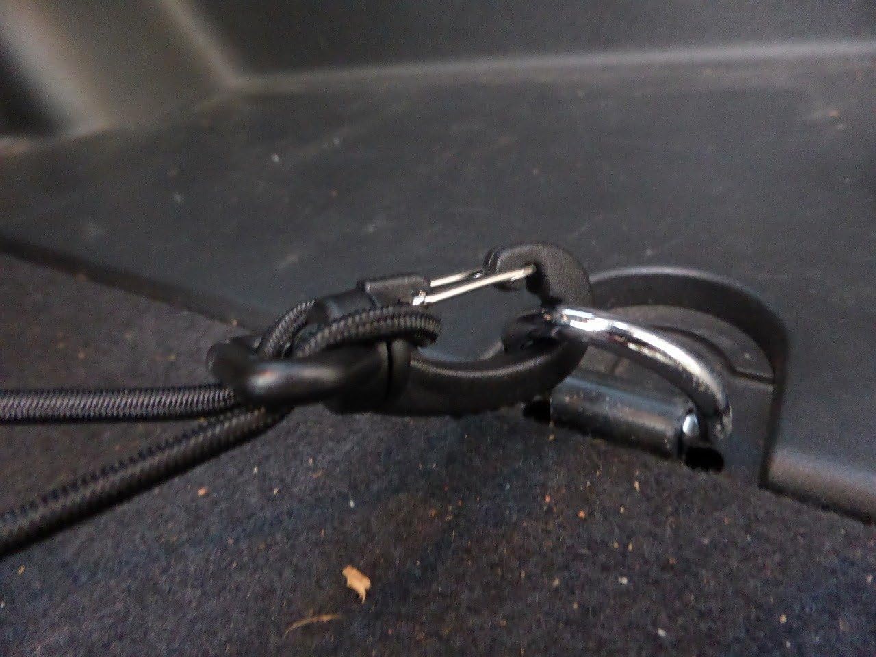 Amazon 正規品 Suv 車用 荷物 をしっかり 固定 トランクネット 車用 ラゲッジ ネット 収納袋セット カー 用品 荷物固定 防犯ネット 網 70cm X 70cm 最大 1 4m キャンプ アウトドア 等にも Shop