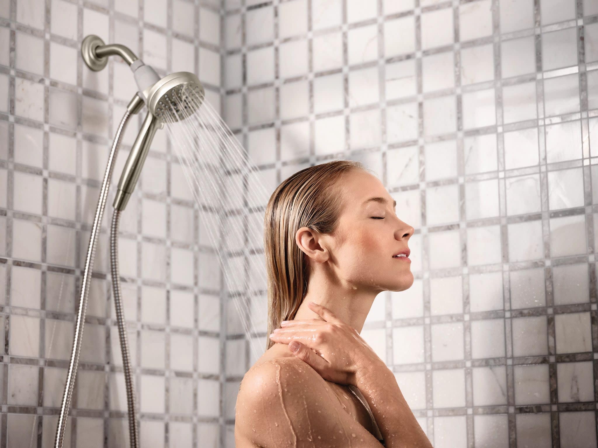 Moen Engage Magnetix Spot Resist Brushed Nickel 3.5-Inch Six-Function Detachable Handheld Showerhead with Magnetic Docking System, 26100SRN