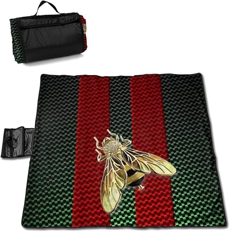Amazon Co Jp 格好良い レジャーシート レジャーシート ピクニックシート 厚手 ピクニックマット レジャーマット バーベキューマット 折り畳み 防水 断熱 防潮 水洗い 軽量 大判 収納簡単 持運び便利 アウトドア キャンプ ピクニック お花見 花火大会 運動会 敷物 海辺