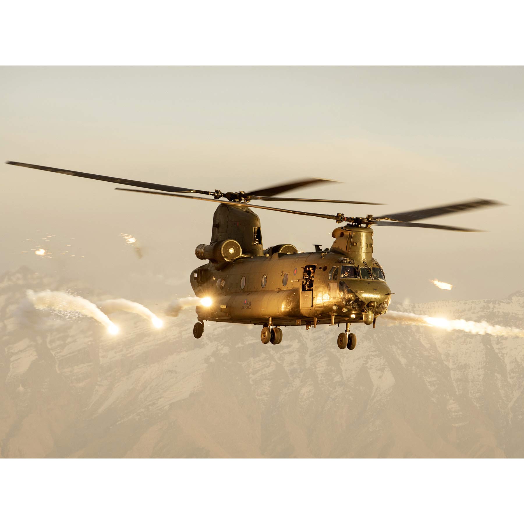 Goddard Military UK RAF Chinook Helicopter Photo Large XL Wall Art Canvas Print
