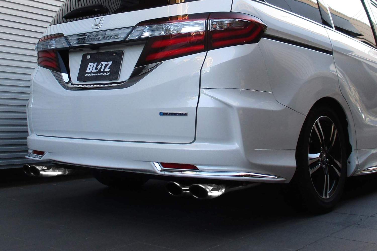 Blitz ブリッツ Nur Spec Vs ニュルスペックvs マフラー Quad Model オデッセイハイブリッド Rc4 アブソルート専用 Lfa H4 車 バイク 車 バイク Amazon