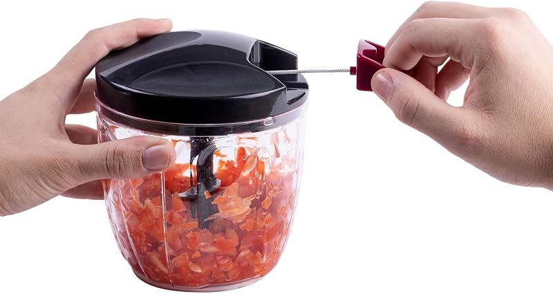 HOGAR HMAQ4506 - Chopper Manual com Corda para todos os tipos de alimentos. 4 alturas de corte. Lâmina de aço inoxidável. Capacidade de 900 ml. Inclui tampa e pá para bater