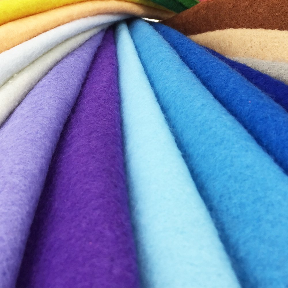 24pcs Thick 1.4mm Soft Felt Fabric Sheet Assorted Color Felt Pack DIY Craft Sewing Squares Nonwoven Patchwork (20 * 20cm)