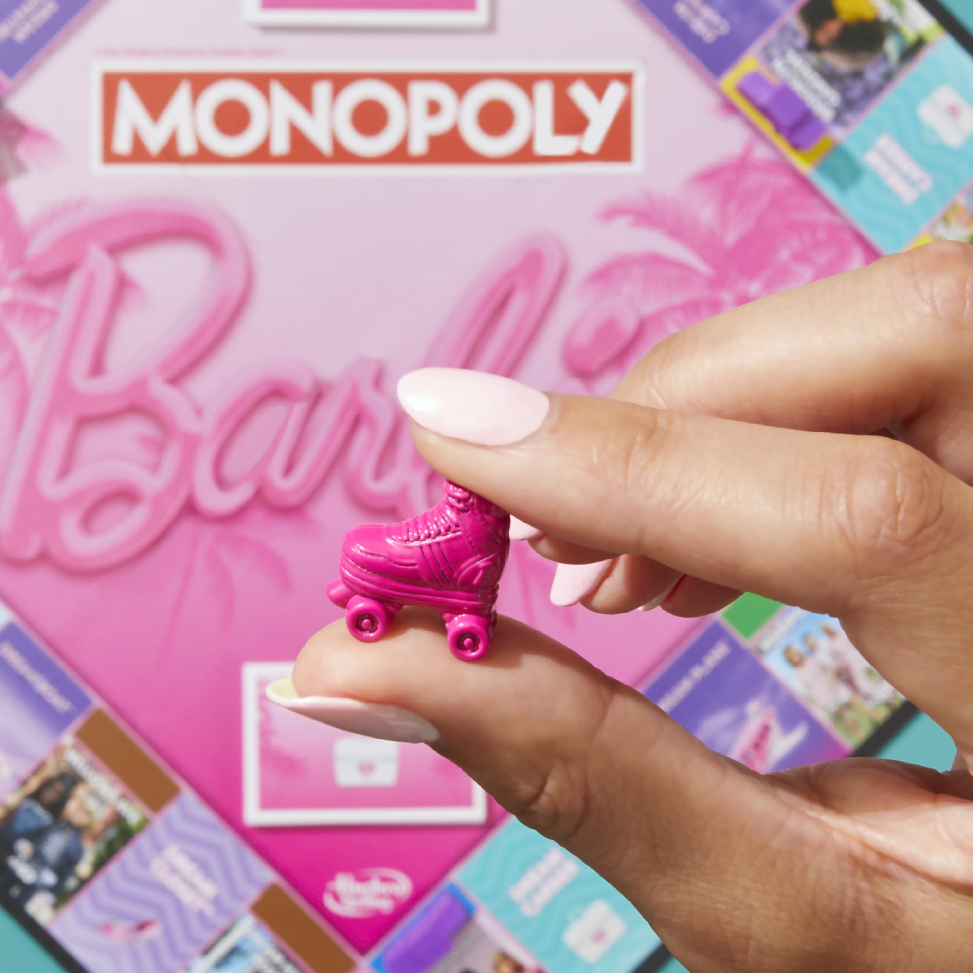 Monopoly Barbie Edition, das Klassische Brettspiel inspiriert von Barbies Traumwelt und ihren Abenteuern, originelles für Kinder und Teenager 5