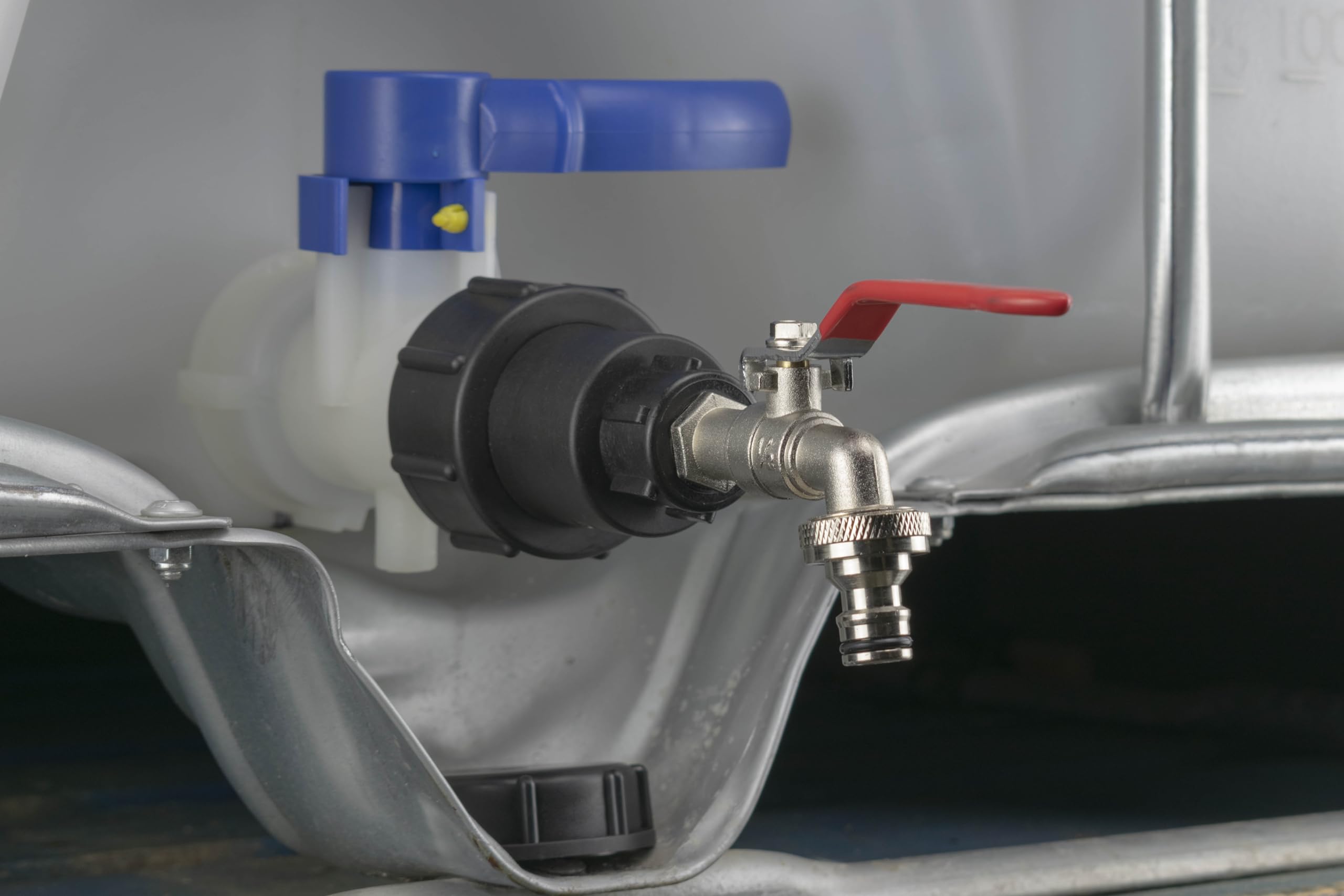 ibc s60x6 outlet kits tfor ibc tanks with extender to bring out from the metal cage (extender+lever+click-lock)